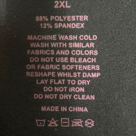 Any Age Activewear 2X black anti muffin top tank with wide sweep - Picture 4 of 7